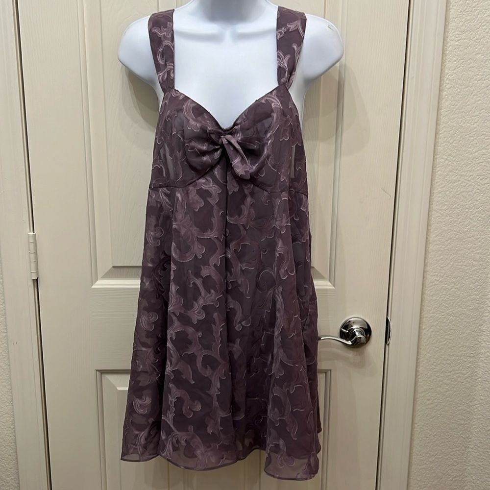 Victoria’s Secret Gold Label Babydoll Chemise Medium Tie Front Adjustable Straps